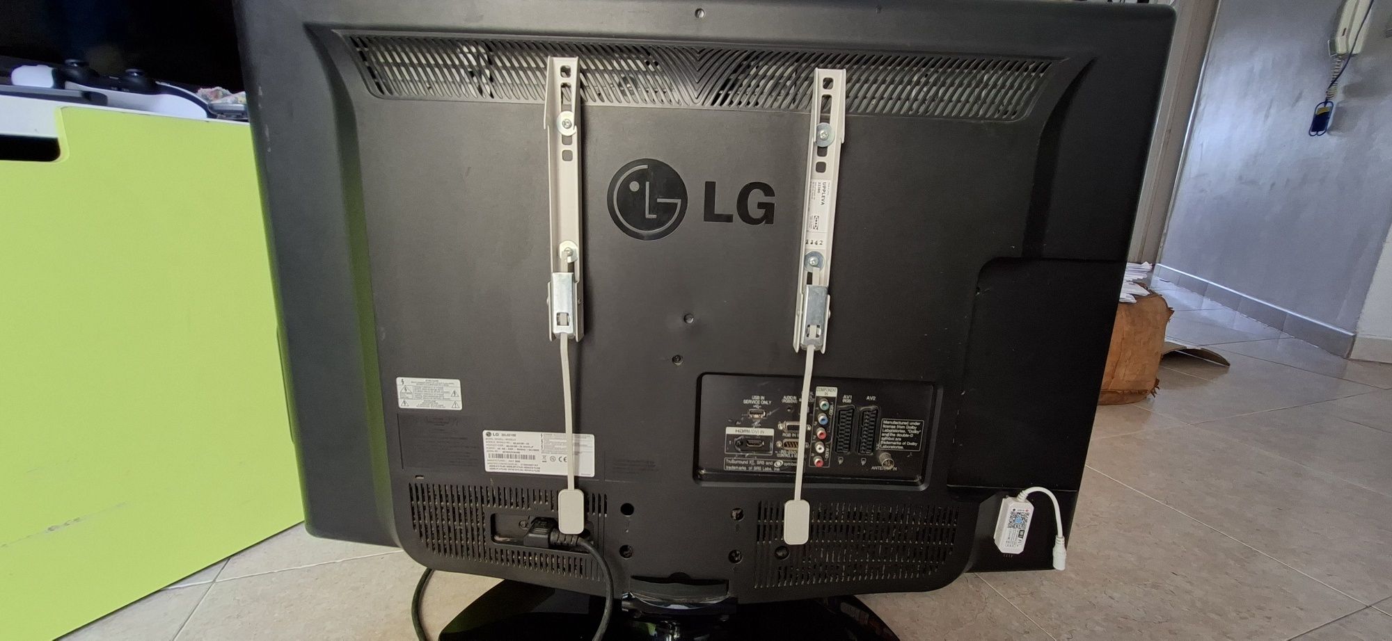 TV LG 32’’ – Modelo 32LG2100