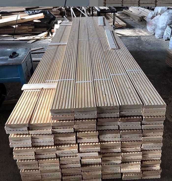 Deski tarasowe modrzew syberyjski 28x150mm ryflowana i gładka