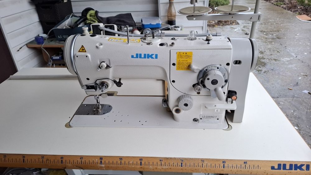 Швейна машина зігзаг Juki LZ-2284NU-7. Прямострочки, оверлоки Siruba