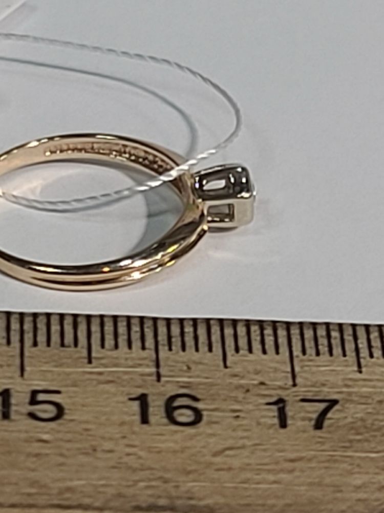 Кольцо золото 585, с бриллиантом 0,23 ct