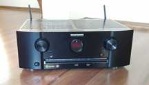 Amplituner kina domowego Marantz SR5009.
