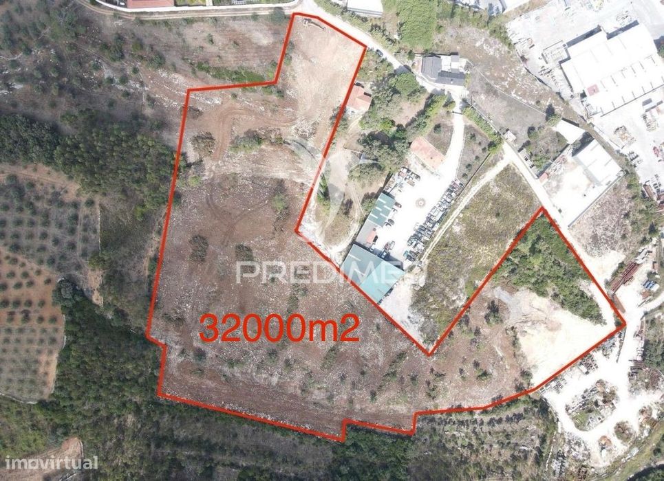 Lote de terreno destinado a construção industrial