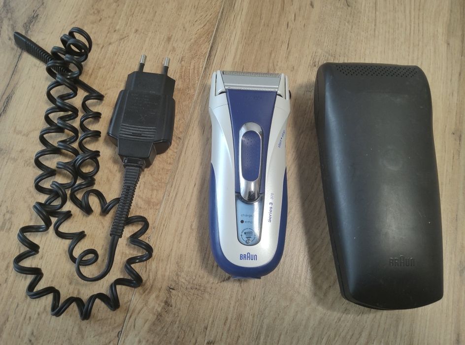 Електробритва Braun Series 3 370