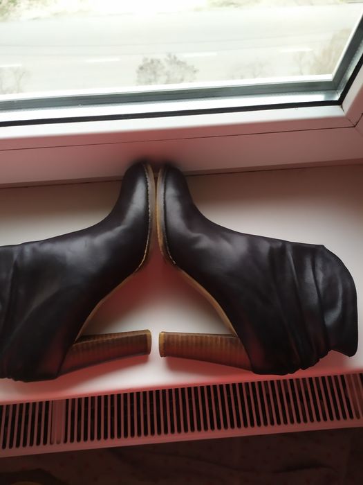 Продам ботинки кожаные