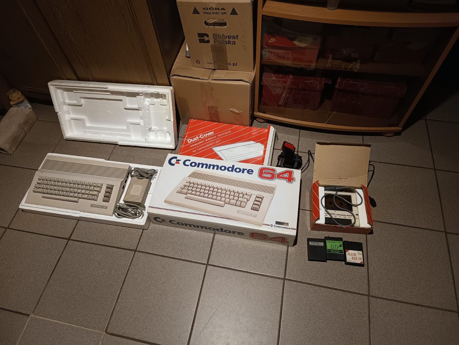 Komputer C64 Commodore 64 Pudełko 1Właścicel Pełny Zestaw