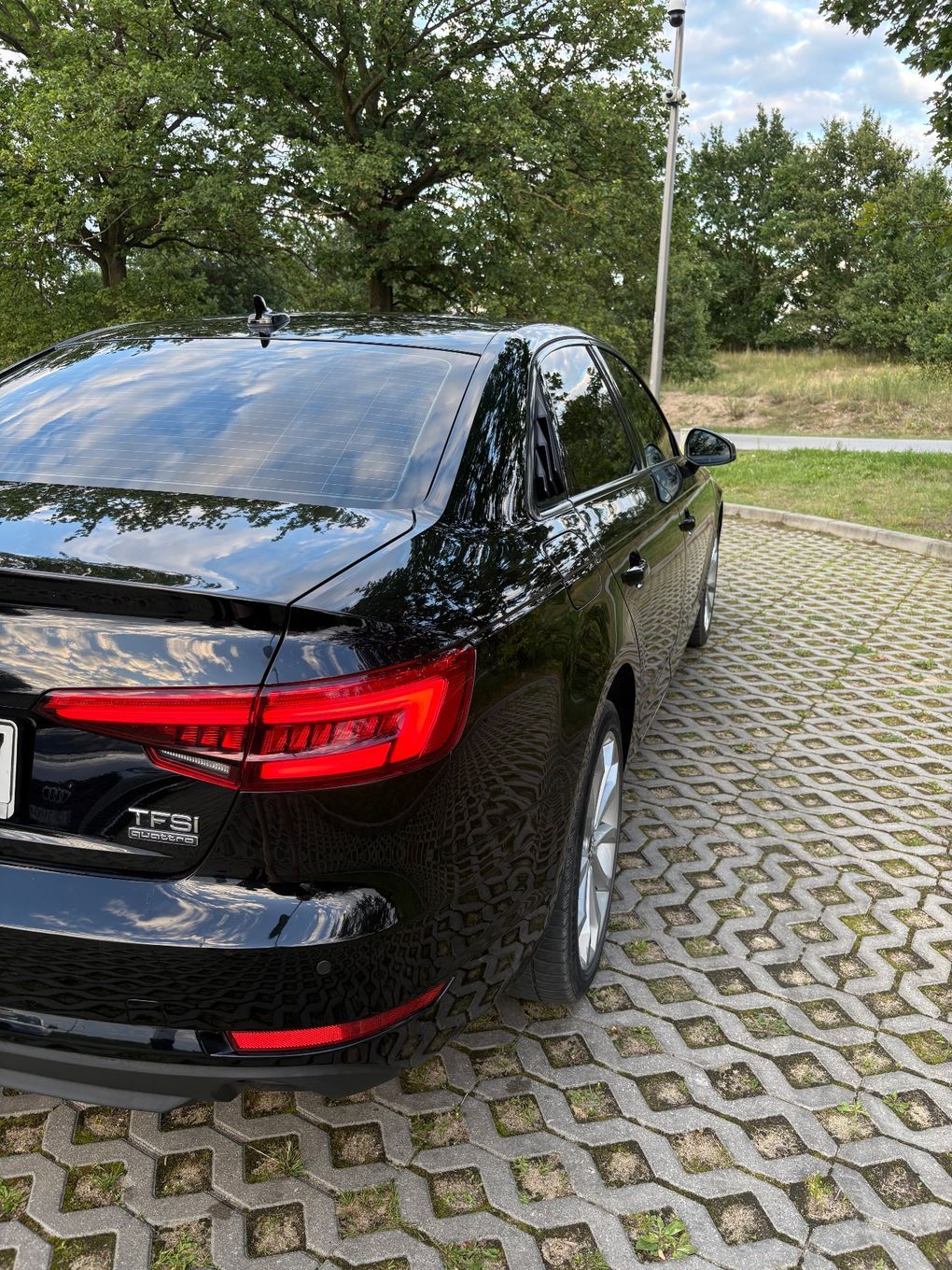 Audi A4 Audi A4 B9 2.0 TFSI Quattro