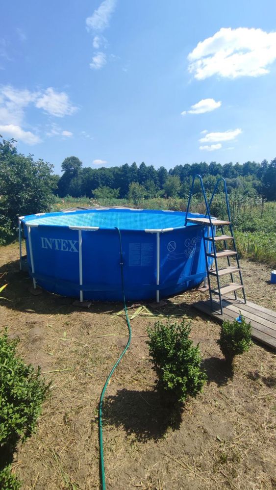 Продам басейн для відпочинку