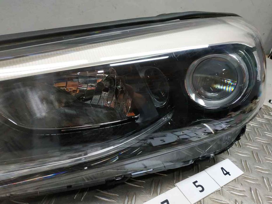 Hyundai/Kia Tucson 3 16- фара L нова без упаковки галоген FA0754 92101