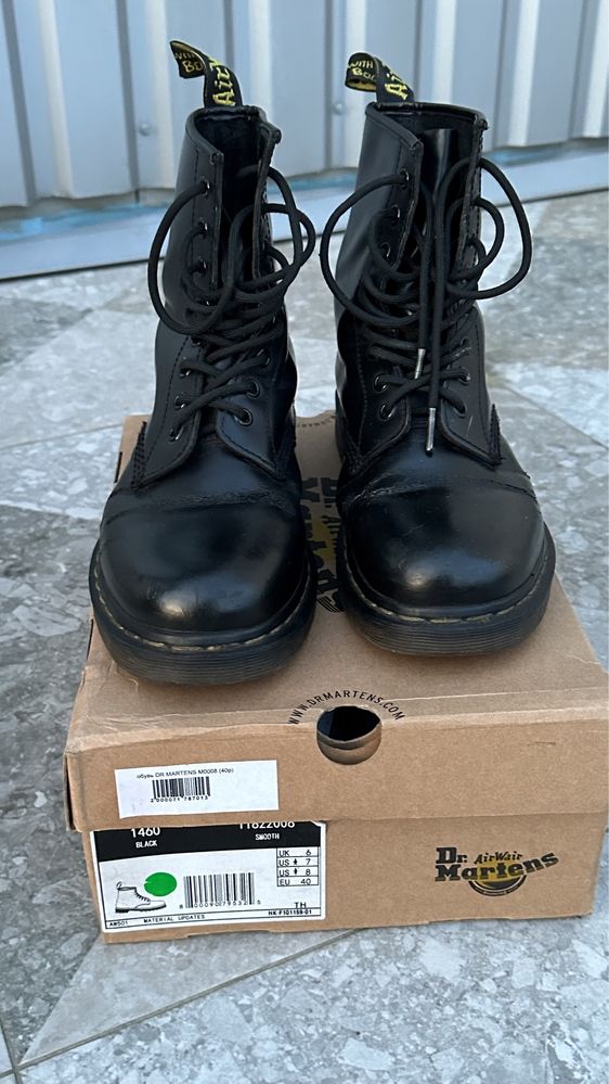 Dr. Martens - Черевики 11822006 BLACK, р. EU 40 (US 8)