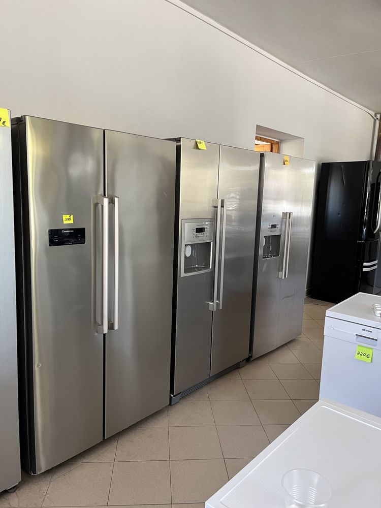 Холодильник side-by-side з ємністю для охолодження води