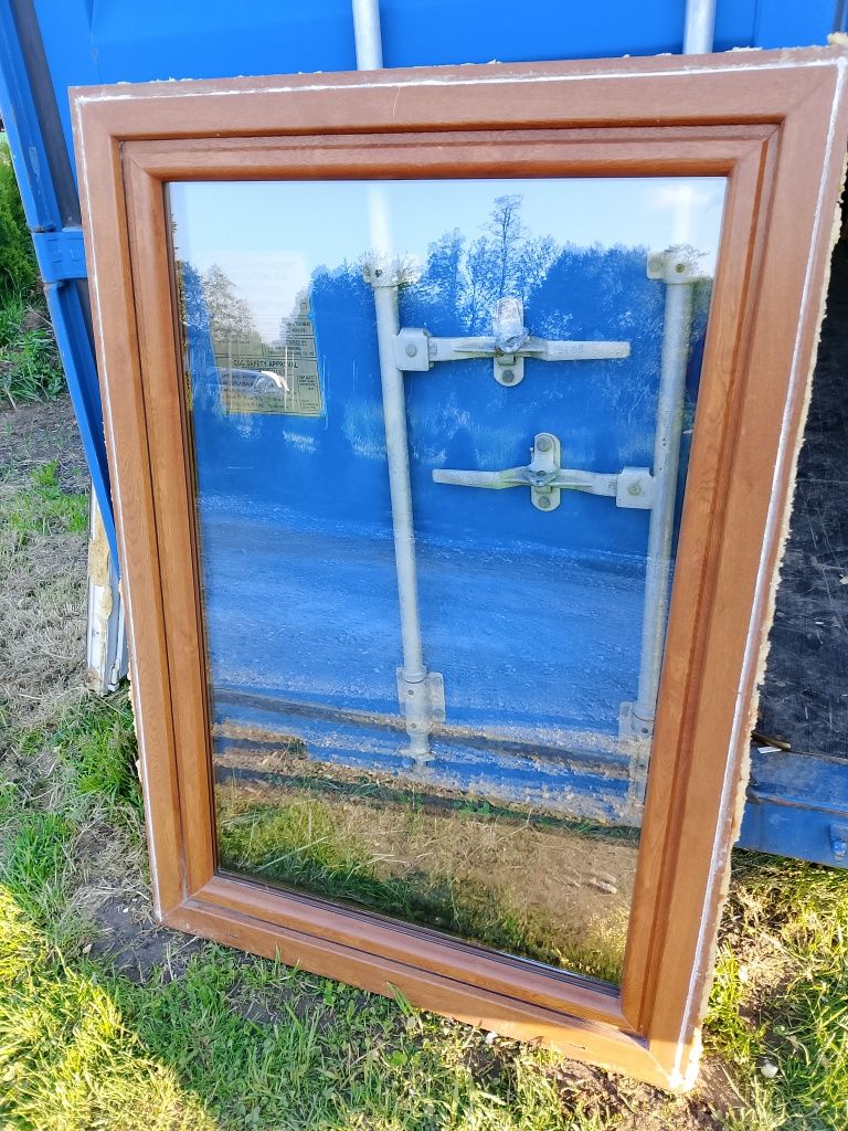 Okno 101x146 2szt złoty dąb rozwierno uchylne plastikowe