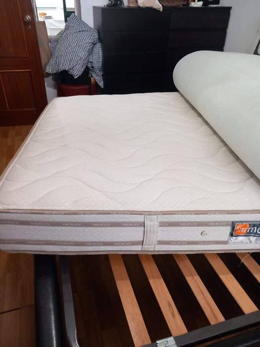 Estrado com pes e colchão