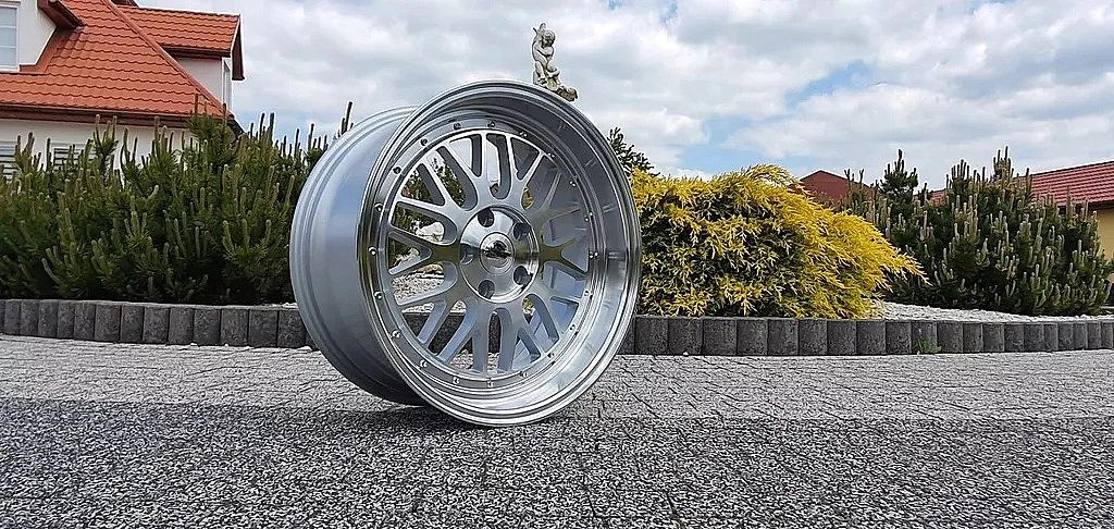 Felgi Spot do Bmw E36 E46 E90 E92 F30 F10 Rant 18