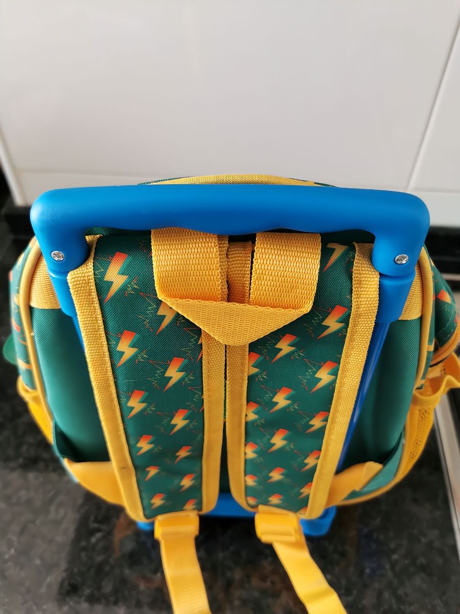 Mochila com Rodas Pinypon Action para Criança