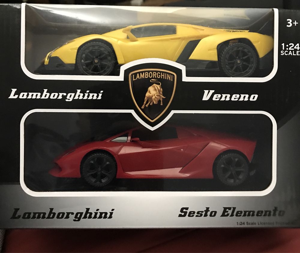 Машинки пластікові Lamborghini