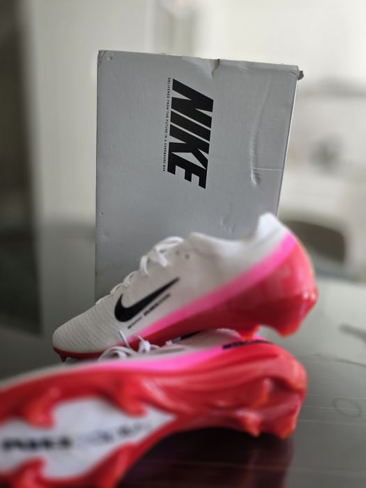 Chuteiras Nike Air Zoom Mercurial Vapor 16