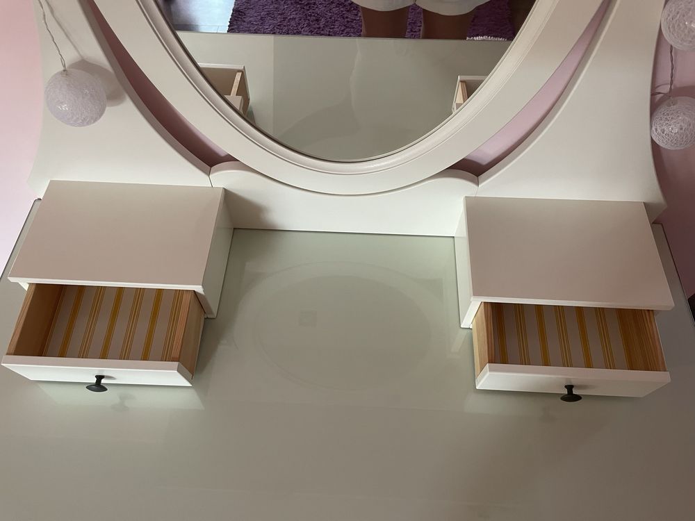 Biała toaletka HEMNES IKEA