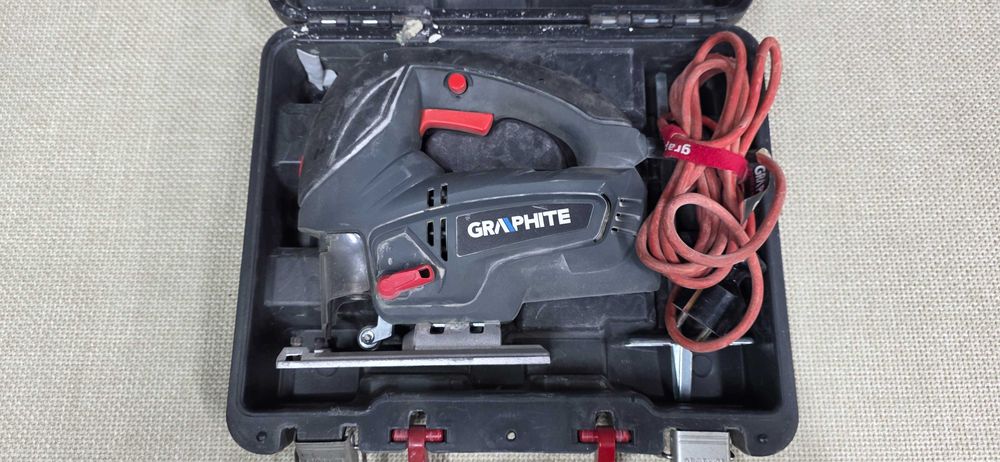 Wyrzynarka 800W Graphite