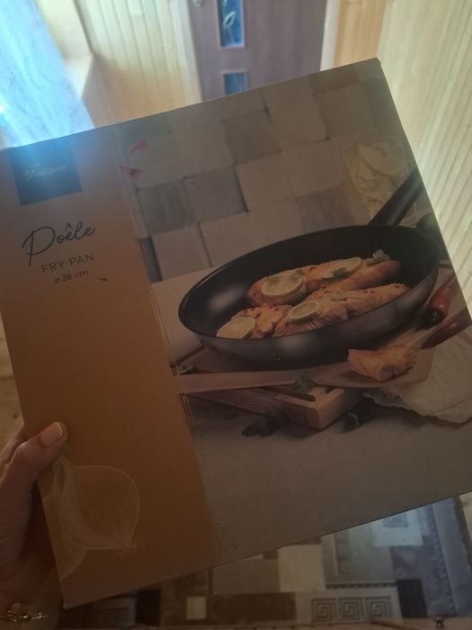 Сковорідка антипригарна