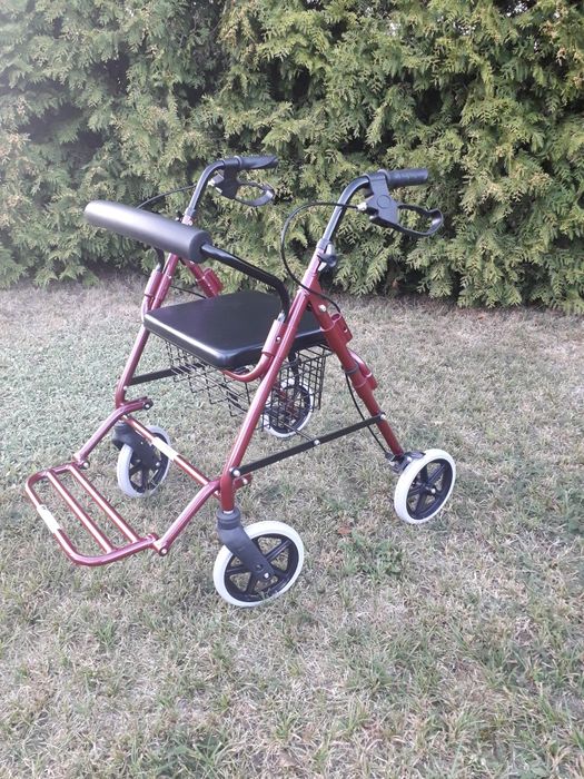 Chodzik / balkonik na kółkach rehabilitacyjny