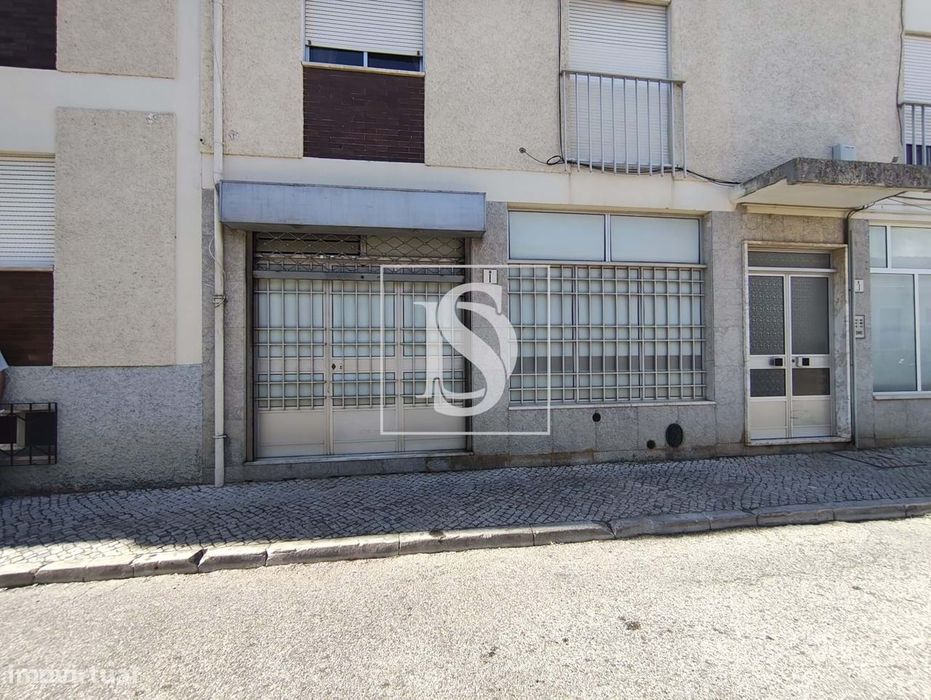 Espaço Comercial/Armazém - Zona Verde - Entroncamento