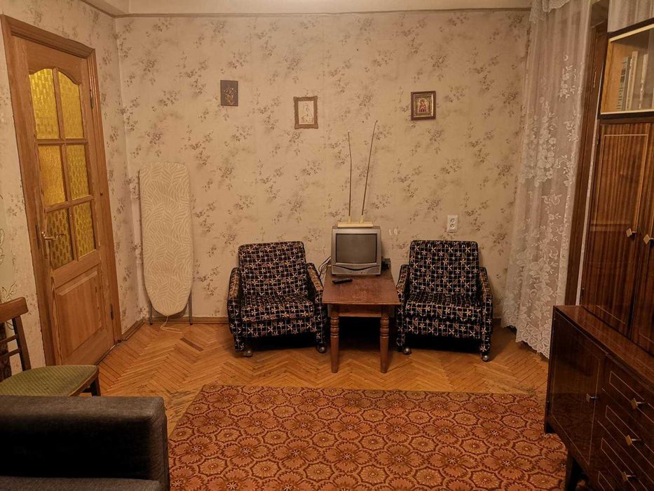 Роздільна 2 - кімнатна квартира. Воскресенський проспект 16 Б