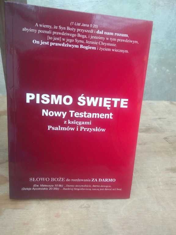 PISMO ŚWIĘTE Nowy Testament z księgami Psalmów i Przysłów