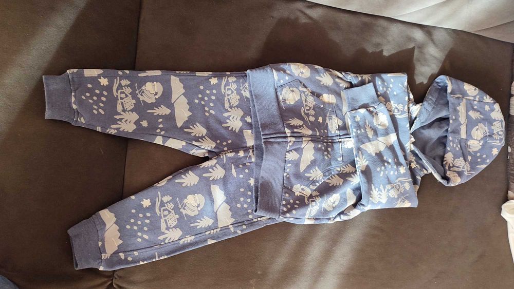 Bluza i spodnie r.86