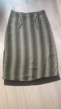 Zielona spódnica długa z rozpierdakami