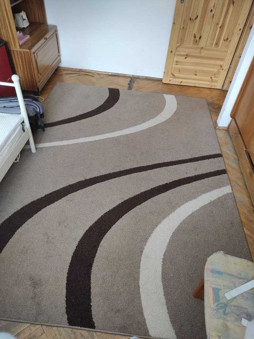 Duży dywan do odświeżenia