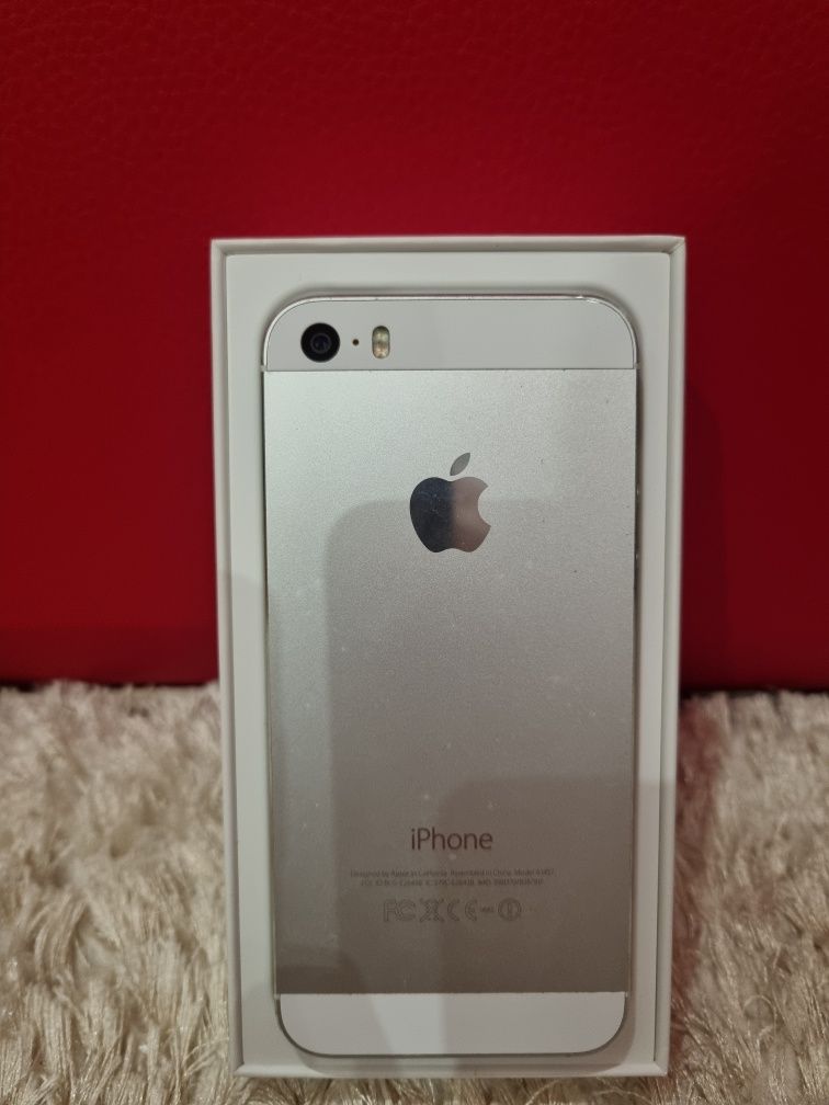Продам iphone 5s