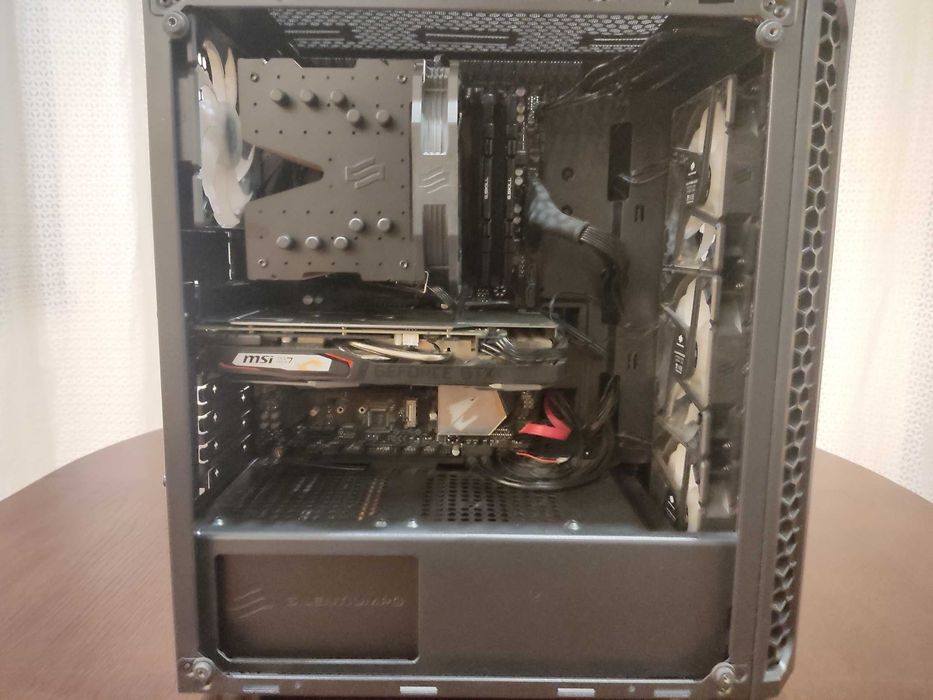 Komputer RYZEN 7 2700, GTX 1660 SUPER, 16GB RAM