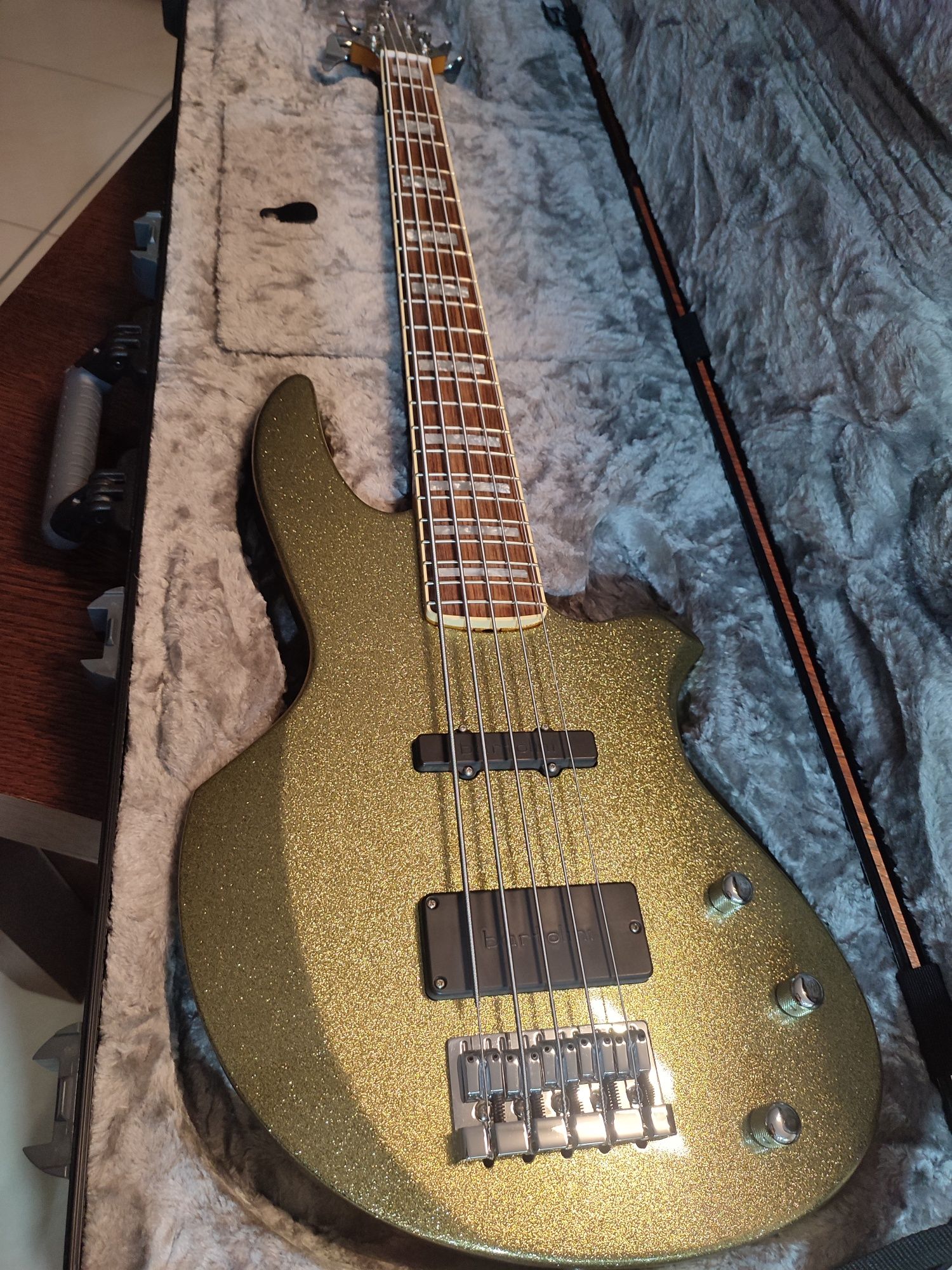 Gitara basowa Warmoth Custom V USA Bartolini ( Fender Jazz Bass Music