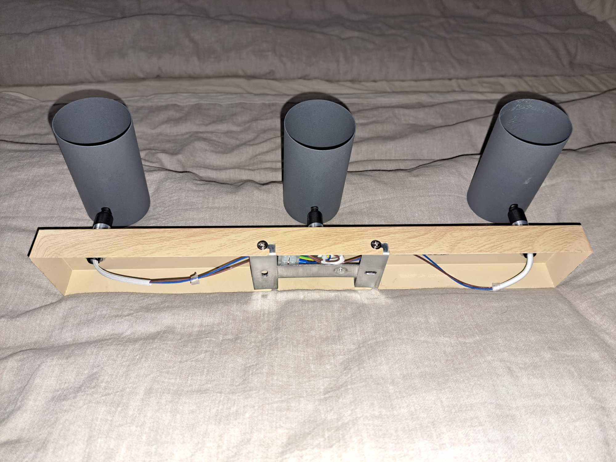 Lampa halogenowa ledowa