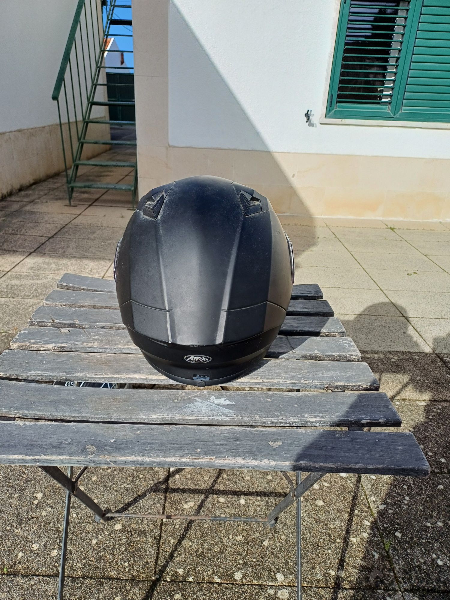 Capacetes e escape