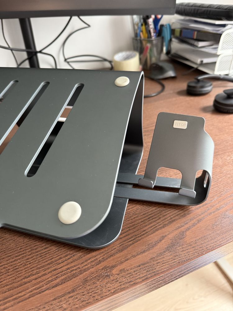 Bestand TI station stojak na laptopa Macbooka