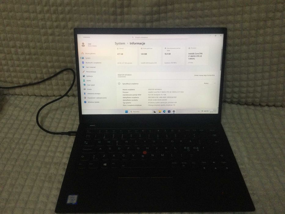 Lenovo ThinkPad Carbon X1 (gen. 7), core i7, 16GB + stacja dokująca