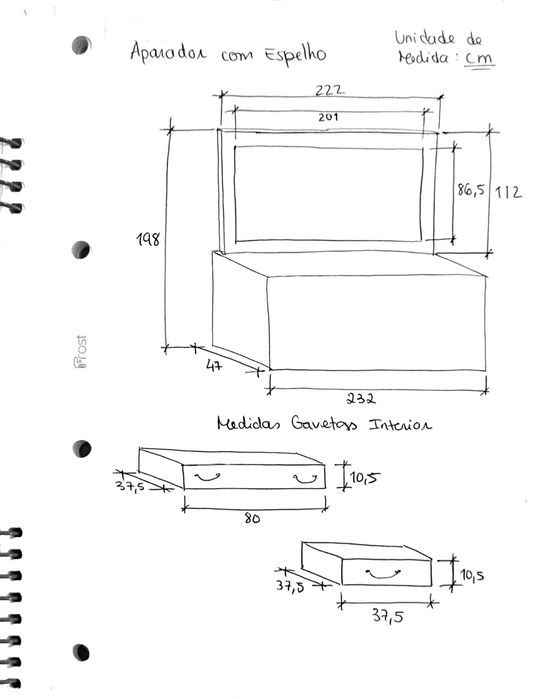 Móvel Aparador em Nogueira