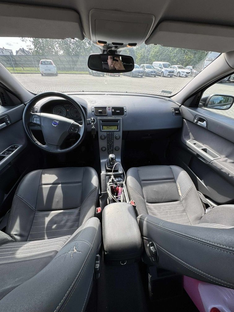 Volvo v50 2.0D  136KM
