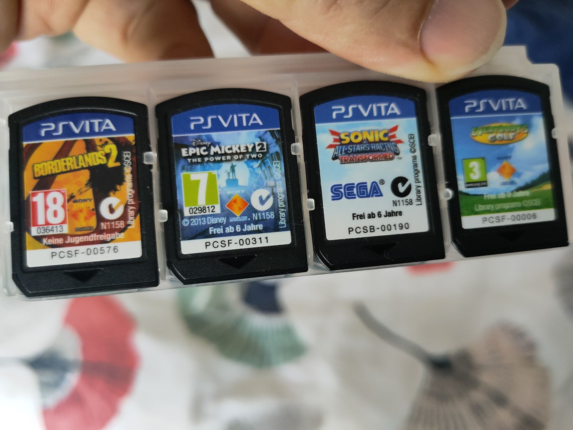 22 jogos PSVITA em cartão originais