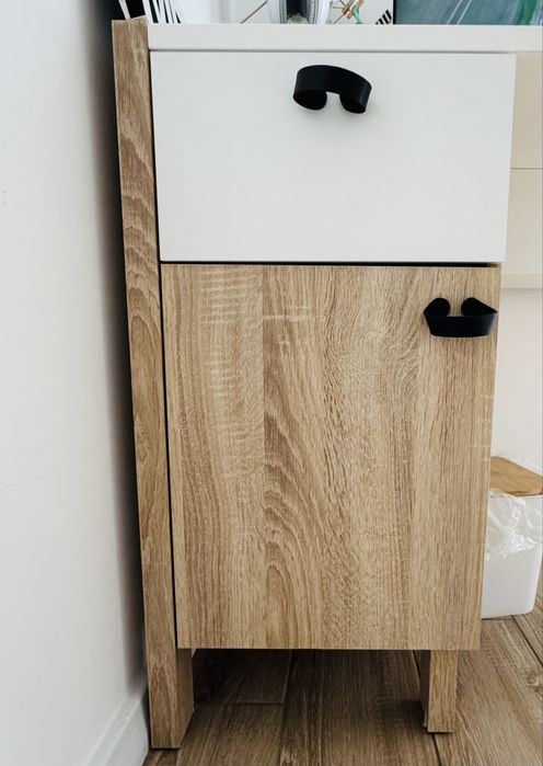 Duże stabilne biurko