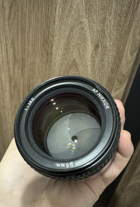 Нікон 85 1.8 d Nikon