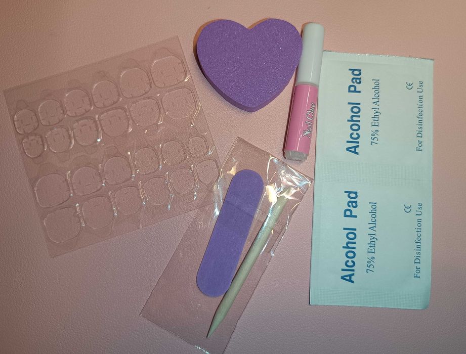 Paznokcie Press-On ręcznie malowane