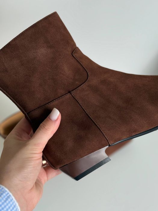 Нові замшеві ботінки , сапоги , чоботи , черевики