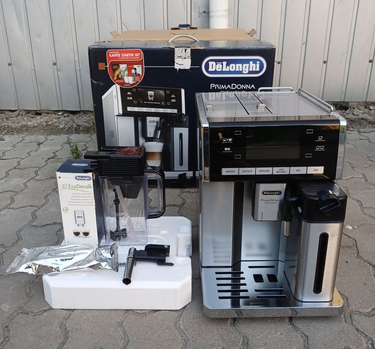 Кавомашина кавоварка Delonghi PrimaDonna exclusive ESAM 6900 гарячий ш