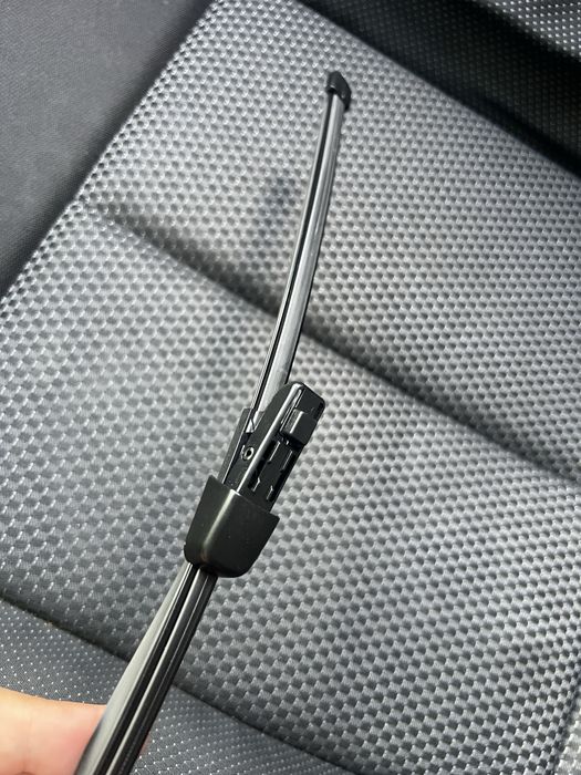 Задній дворнік на seat leon 3