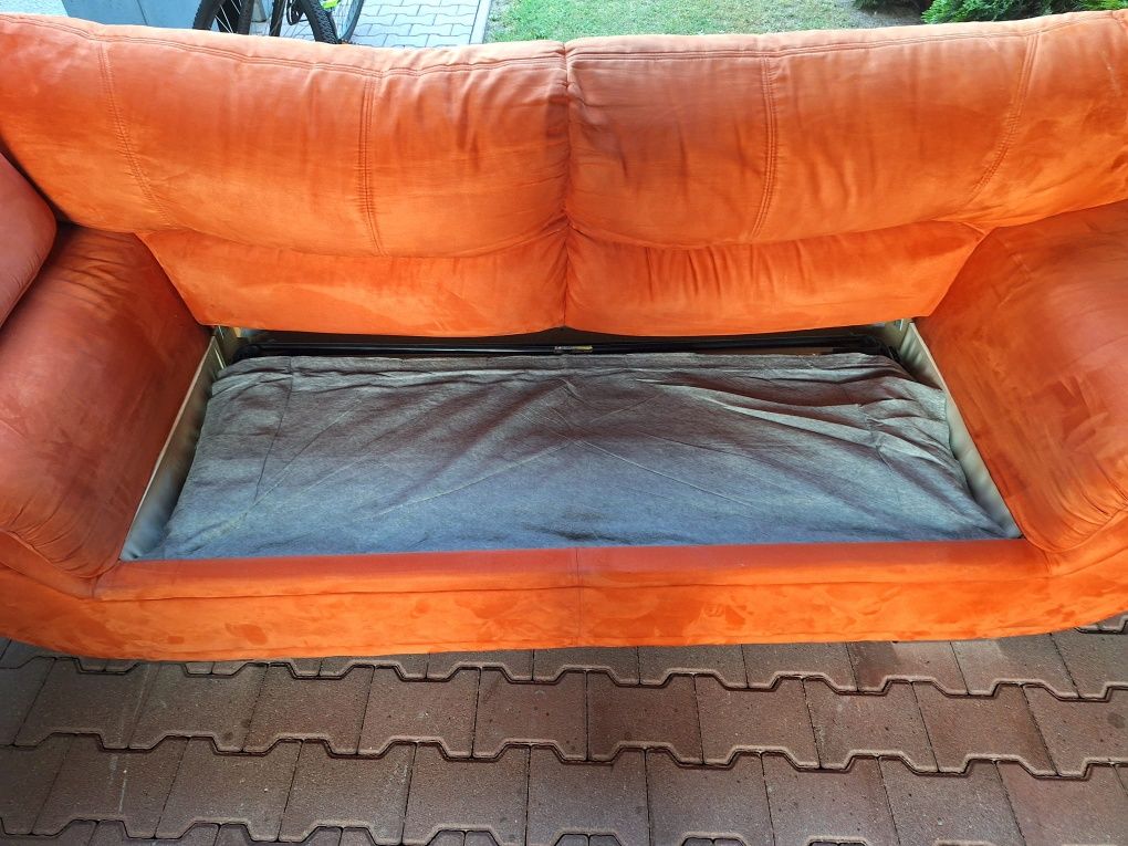 Sofa 3 os pomarańczowa z funkcją spania