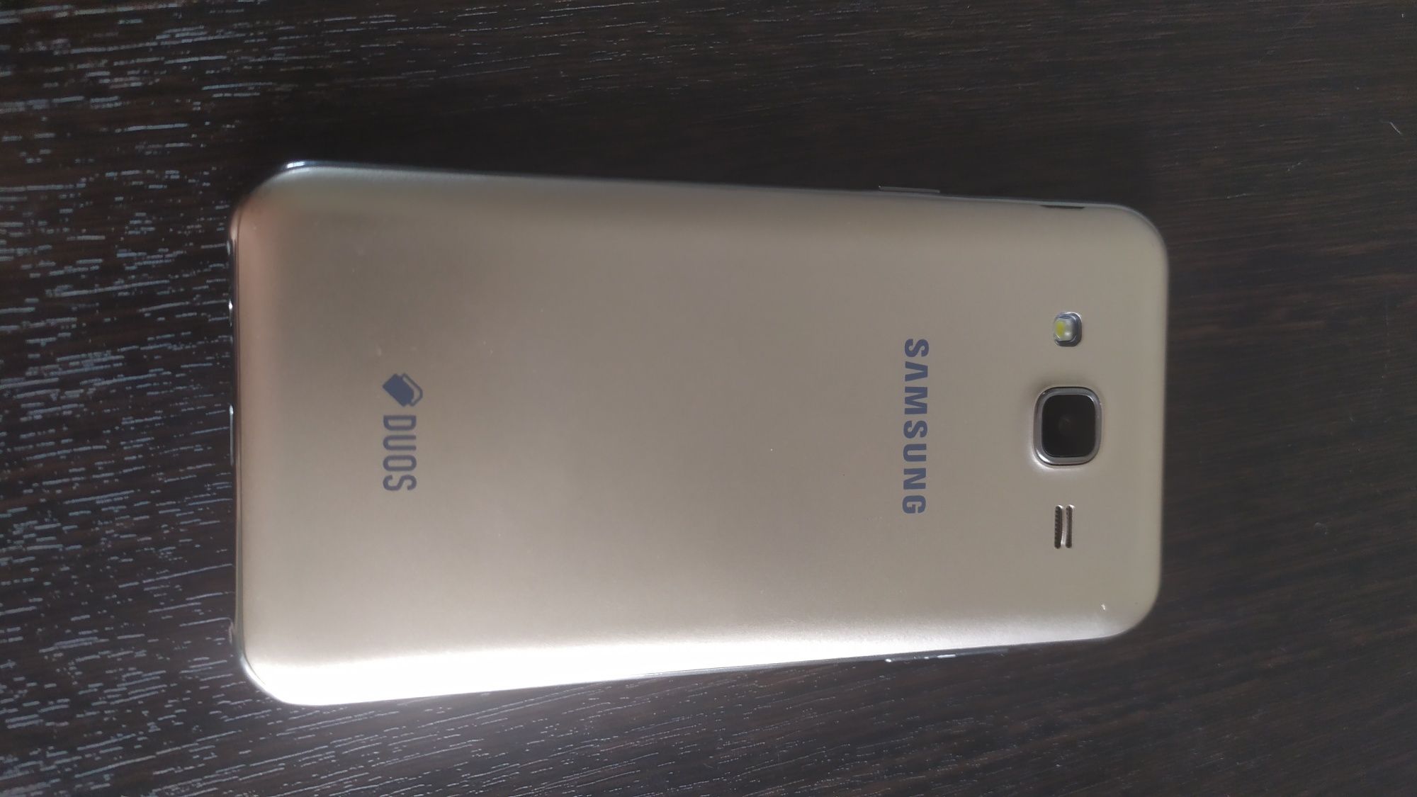 Samsung SM-J500H/DS