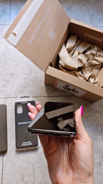 STAN IDEALNY! Telefon komórkowy Smartfon Samsung galaxy s20/ najbardzi