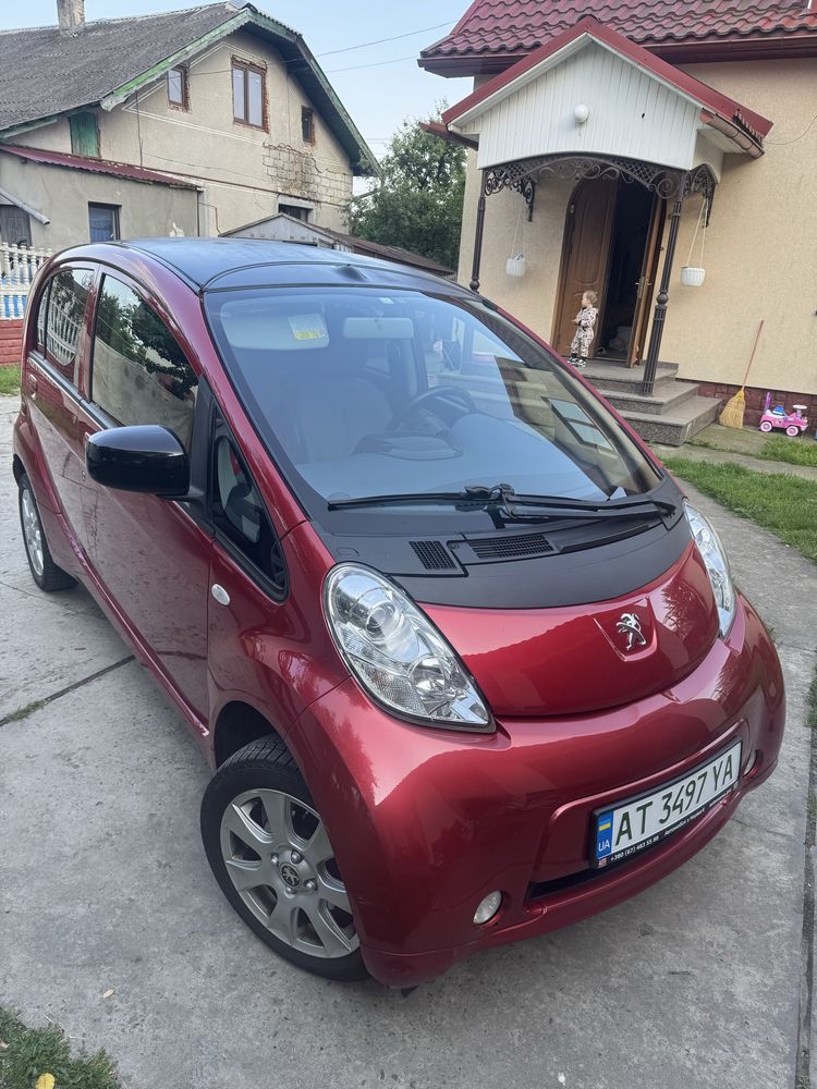 Продаю електроавтомобіль PEUGEOT ION